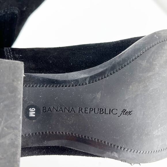 Banana Republic Suede Pull On Ankle Boots Booties Black 9 - Picture 2 of 6